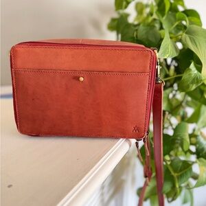 Elevate Nomad Handcrafted Leather Crossbody Bag